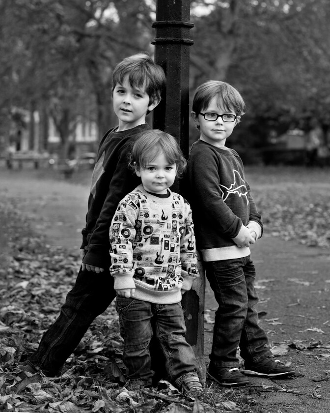 Bphoto-Locations-shoots 
 Relaxing Family Photo shoots, Capturing memories and having fun. 
 Keywords: London family photographer, Ealing photographer, Barbara Sylvester